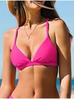 NWT Cupshe Hot Pink Textured Triangle Bikini Swim Top Size Large